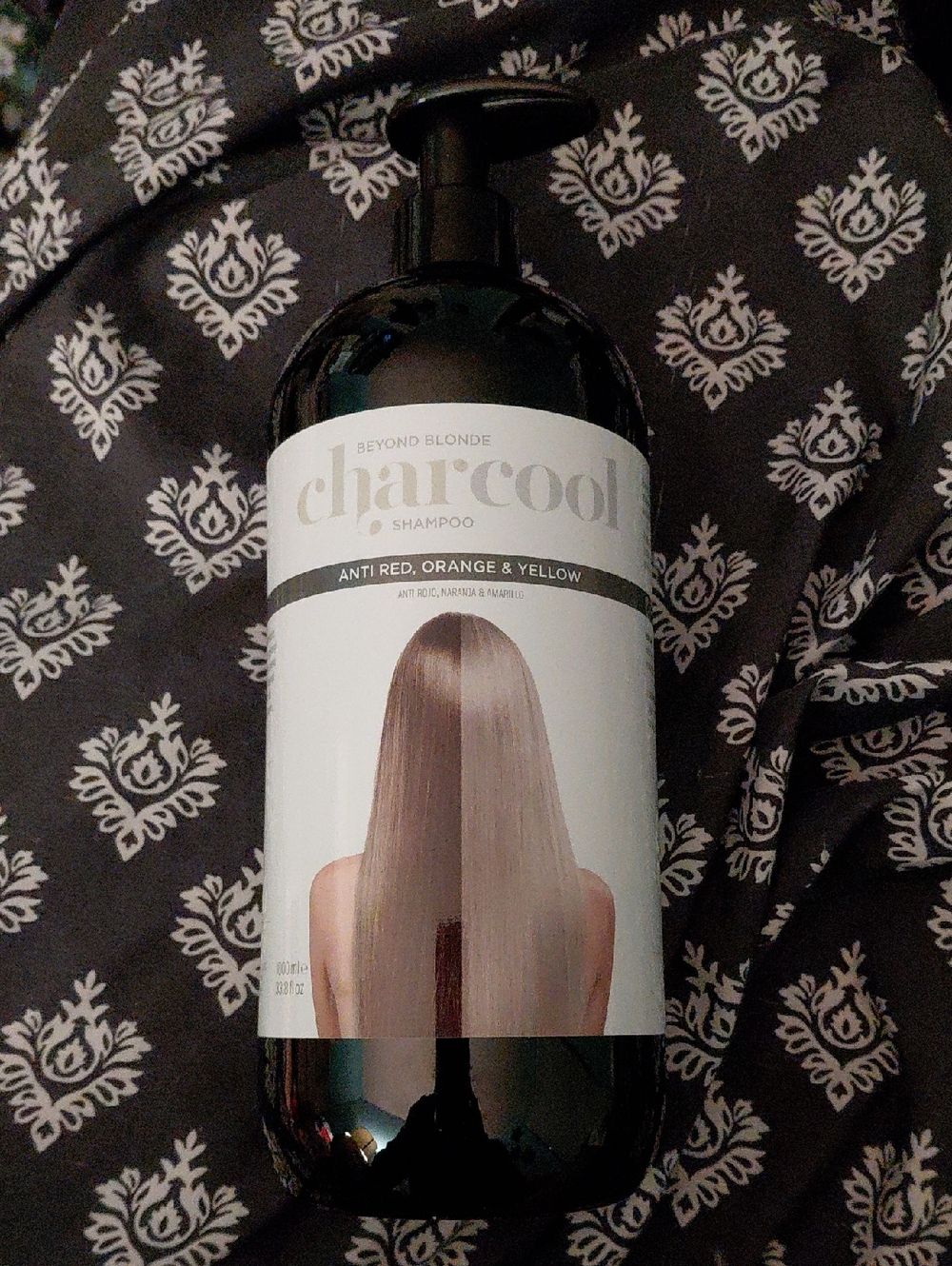 Beyond Blonde Charcool Shampoo – Silver Gray Toning Shampoo